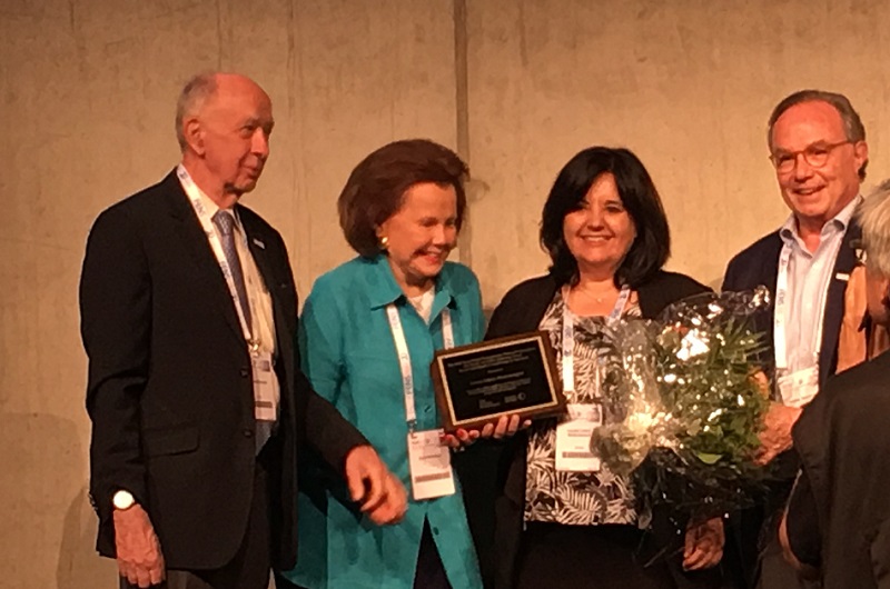 Dr. Laura López-Mascaraque awarded the Dana/EDAB Neuroscience Outreach Champion